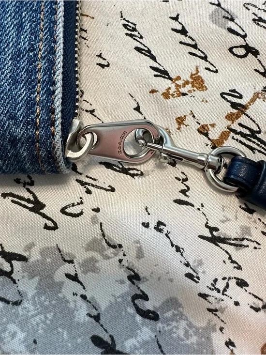 NWT! Coach Denim Zip Wristlet in Dark Blue with Silver Logo - Picture 8 of 9